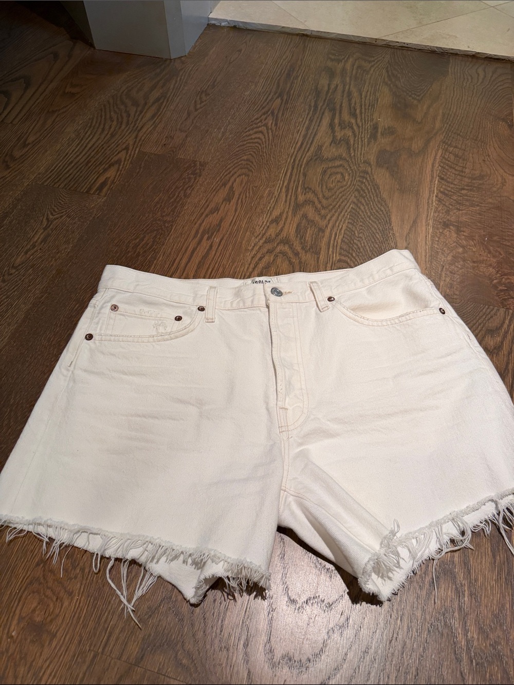Agolde Off-White Frayed Hem Denim Shorts